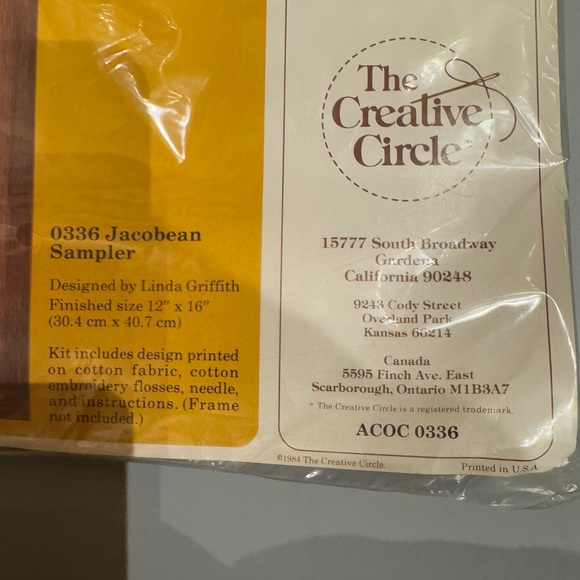 New NOS 1984 The Creative Circle Embroidery Kit # 0336 Jacobean Sampler unopened - Picture 3 of 11
